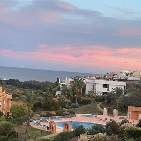 2 Bedroom Penthouse With A Private 360 Rooftop Terrace With Sea And Mountain Views Bahia de Casares Exteriör bild