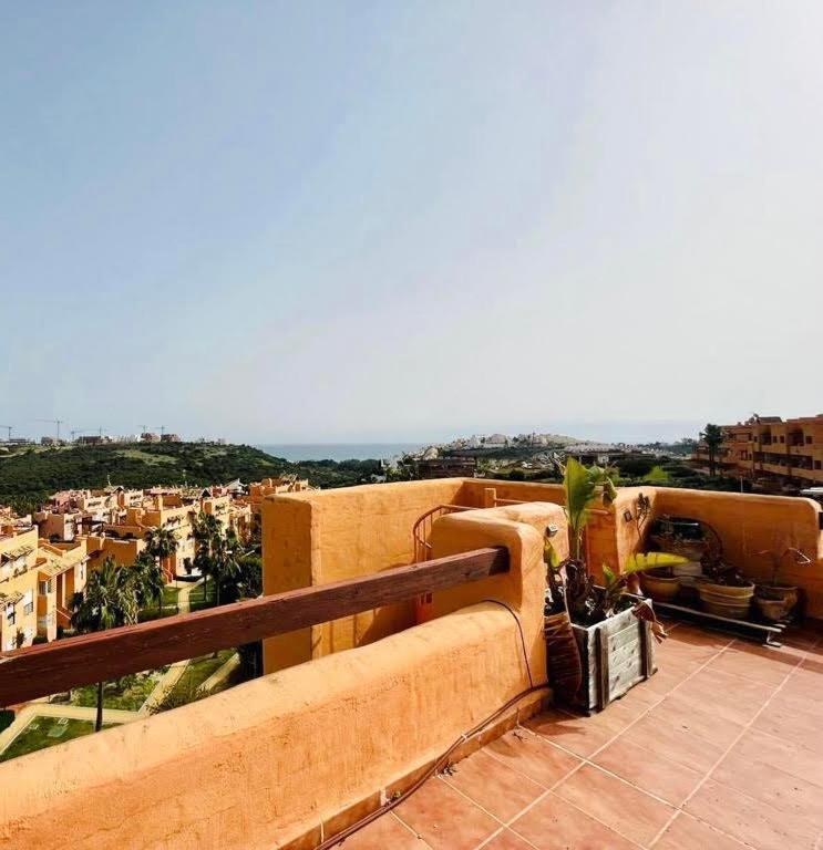 2 Bedroom Penthouse With A Private 360 Rooftop Terrace With Sea And Mountain Views Bahia de Casares Exteriör bild